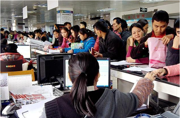 长治公积金离职封存后还可以提取出来吗？需要收费吗？